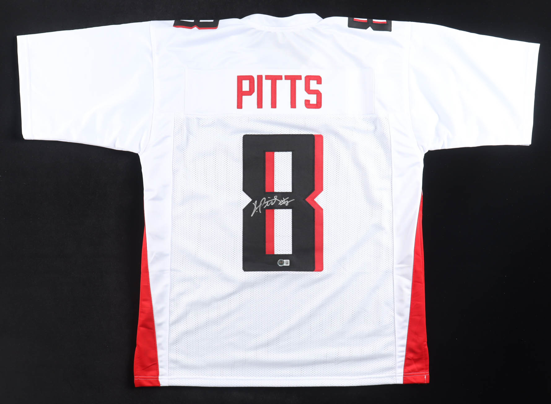 Kyle Pitts Signed Jersey (Beckett) at PristineAuction.com Kyle Pitts Signed Jersey (Beckett) at PristineAuction.com