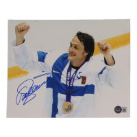Teemu Selanne Signed 8x10 Photo (Beckett) at PristineAuction.com