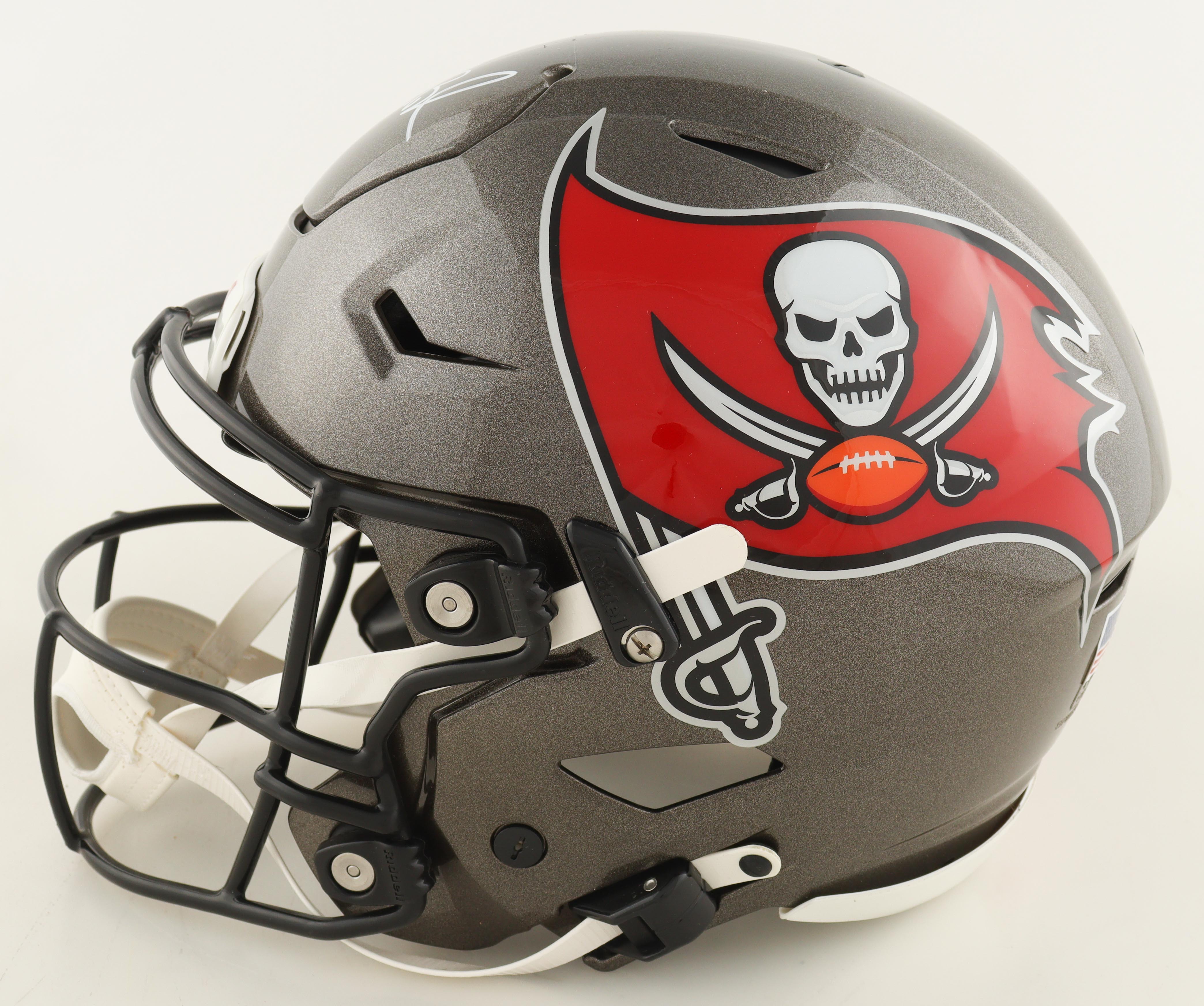 Tom Brady Signed Buccaneers Full-Size Authentic On-Field Speedflex Helmet (Fanatics) at PristineAuction.com Tom Brady Signed Buccaneers Full-Size Authentic On-Field Speedflex Helmet (Fanatics) at PristineAuction.com