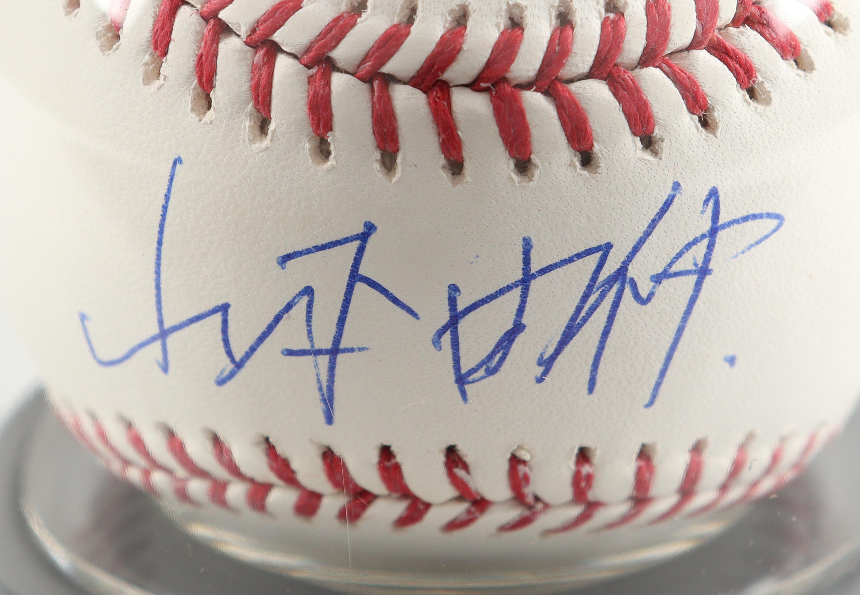 Yoshinobu Yamamoto Signed OML Baseball with Rare Kanji Signature (BGS & MLB) at PristineAuction.com Yoshinobu Yamamoto Signed OML Baseball with Rare Kanji Signature (BGS & MLB) at PristineAuction.com