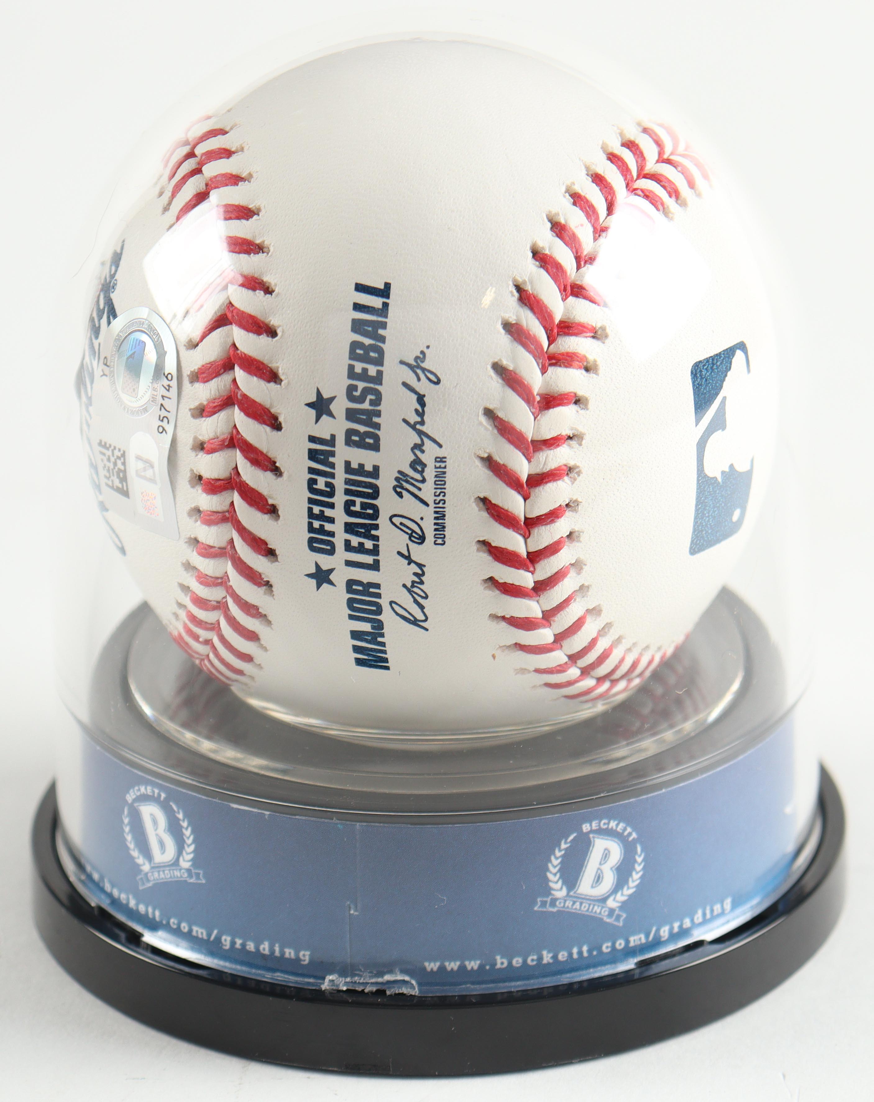 Yoshinobu Yamamoto Signed OML Baseball with Rare Kanji Signature (BGS & MLB) at PristineAuction.com Yoshinobu Yamamoto Signed OML Baseball with Rare Kanji Signature (BGS & MLB) at PristineAuction.com