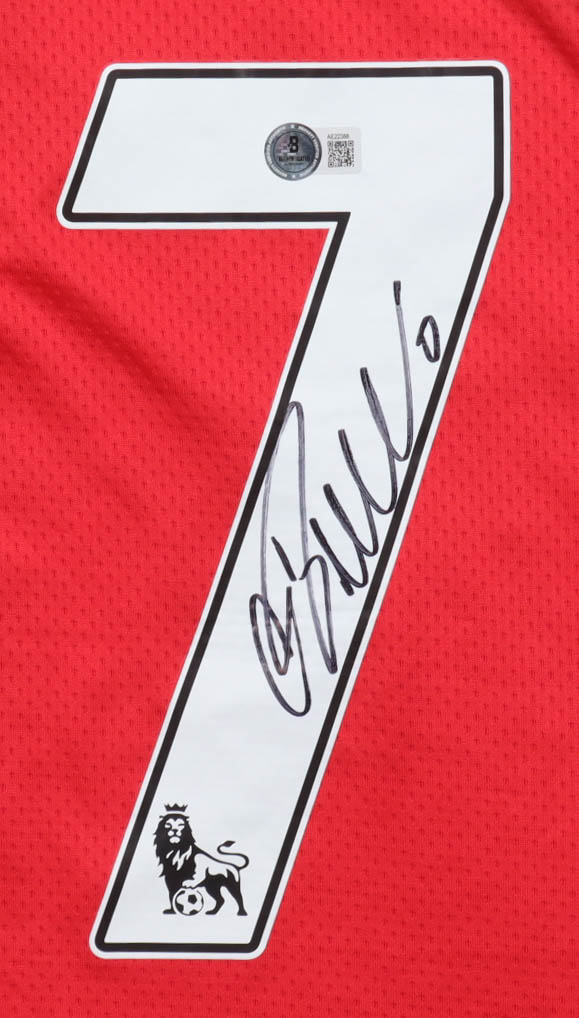 Cristiano Ronaldo Signed Manchester United Nike Authentic Jersey (Beckett) at PristineAuction.com Cristiano Ronaldo Signed Manchester United Nike Authentic Jersey (Beckett) at PristineAuction.com