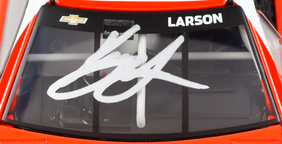 Kyle Larson Signed 2025 #5 Valvoline Camaro ZL1 | 1:24 Diecast Car (PA) at PristineAuction.com Kyle Larson Signed 2025 #5 Valvoline Camaro ZL1 | 1:24 Diecast Car (PA) at PristineAuction.com