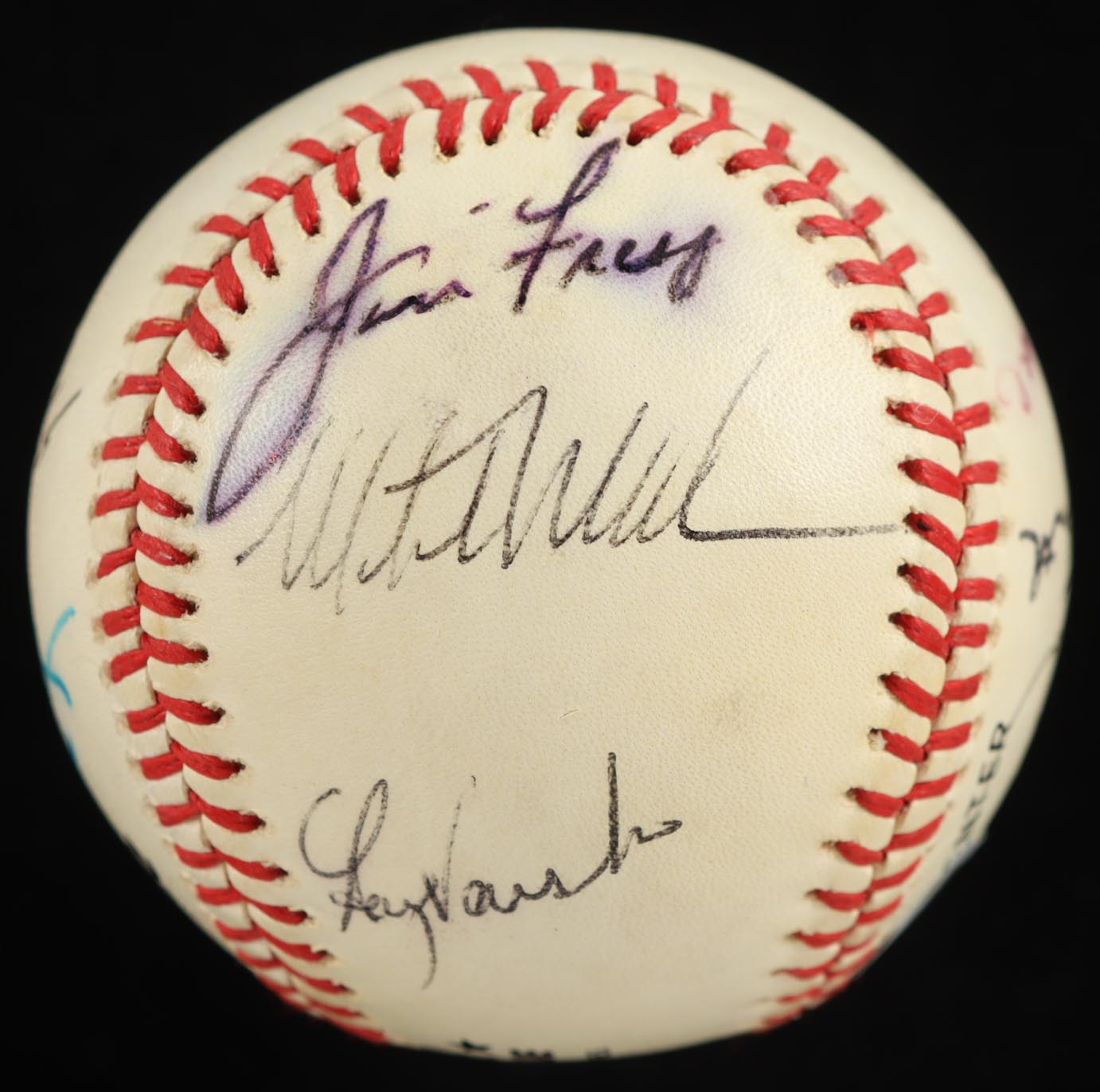 1989 Cubs ONL Baseball Signed by (13) with Andre Dawson, Dwight Smith, Mark Grace, Jeff Pico (Beckett) at PristineAuction.com 1989 Cubs ONL Baseball Signed by (13) with Andre Dawson, Dwight Smith, Mark Grace, Jeff Pico (Beckett) at PristineAuction.com