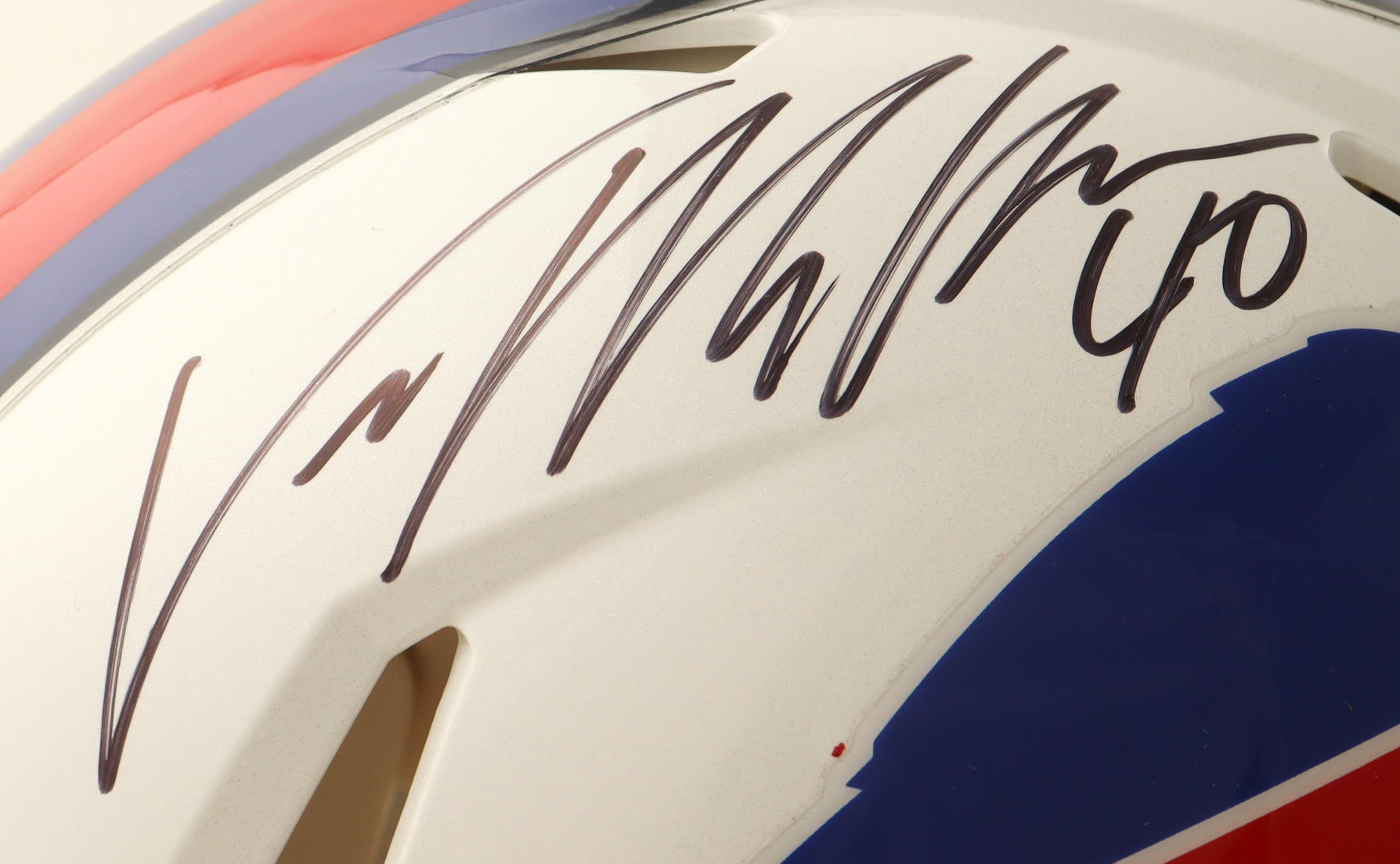 Von Miller Signed Bills Full-Size Authentic On-Field Speed Helmet (Beckett) at PristineAuction.com Von Miller Signed Bills Full-Size Authentic On-Field Speed Helmet (Beckett) at PristineAuction.com