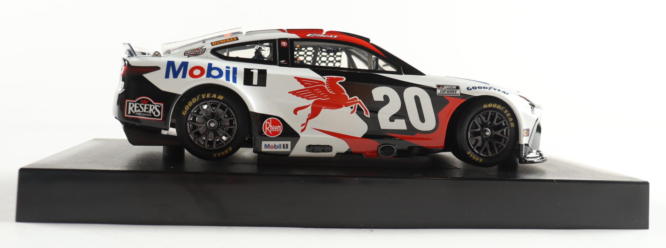 Christopher Bell Signed 2025 #20 Mobil1 Camry Elite | 1:24 Diecast Car (Bell COA) at PristineAuction.com Christopher Bell Signed 2025 #20 Mobil1 Camry Elite | 1:24 Diecast Car (Bell COA) at PristineAuction.com