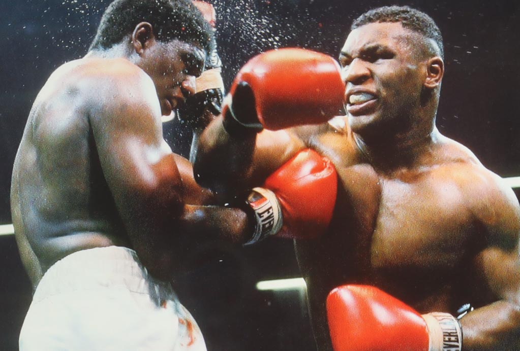 Mike Tyson Signed Vintage Everlast Boxing Glove with Photo-back Wood Display Case (Tyson & PSA) at PristineAuction.com Mike Tyson Signed Vintage Everlast Boxing Glove with Photo-back Wood Display Case (Tyson & PSA) at PristineAuction.com