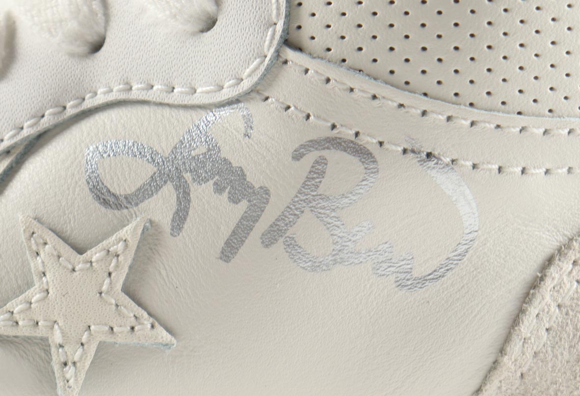 Larry Bird Signed Converse Basketball Shoe With Name Plaque Display Case (PSA) at PristineAuction.com Larry Bird Signed Converse Basketball Shoe With Name Plaque Display Case (PSA) at PristineAuction.com