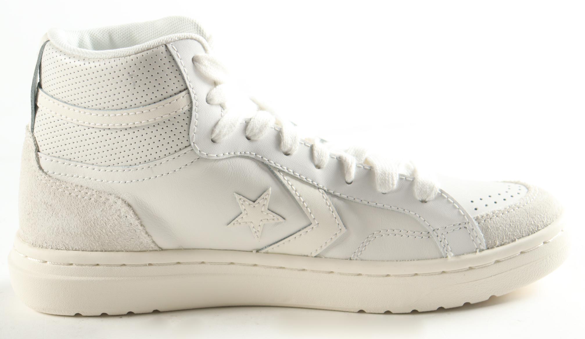 Larry Bird Signed Converse Basketball Shoe With Name Plaque Display Case (PSA) at PristineAuction.com Larry Bird Signed Converse Basketball Shoe With Name Plaque Display Case (PSA) at PristineAuction.com