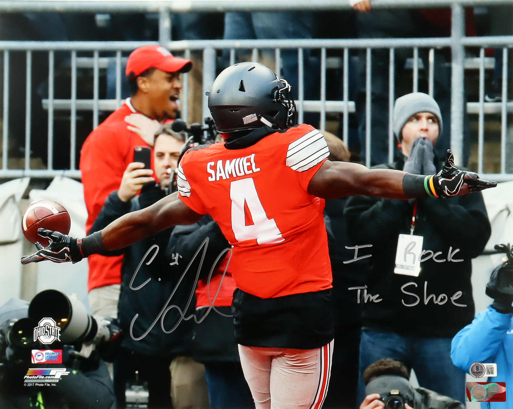 Curtis Samuel Signed Ohio State Buckeyes 16x20 Photo Inscribed "I Rock The Shoe" (Beckett) at PristineAuction.com Curtis Samuel Signed Ohio State Buckeyes 16x20 Photo Inscribed "I Rock The Shoe" (Beckett) at PristineAuction.com