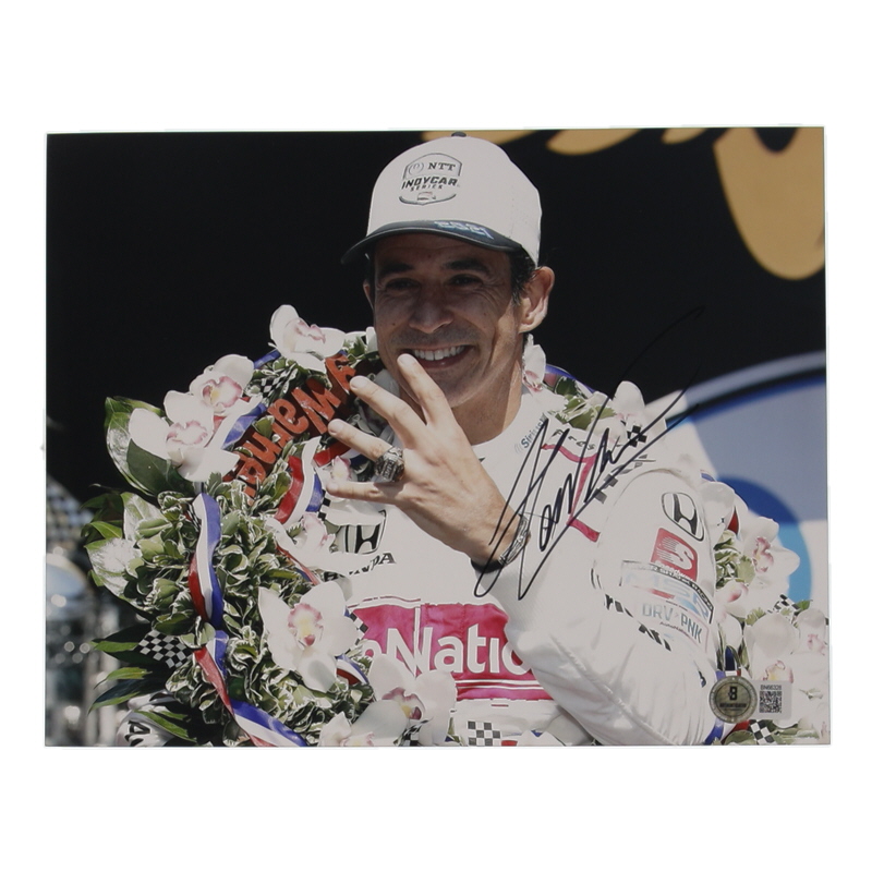 Helio Castroneves Signed IndyCar 8x10 Photo (Beckett) at PristineAuction.com Helio Castroneves Signed IndyCar 8x10 Photo (Beckett) at PristineAuction.com