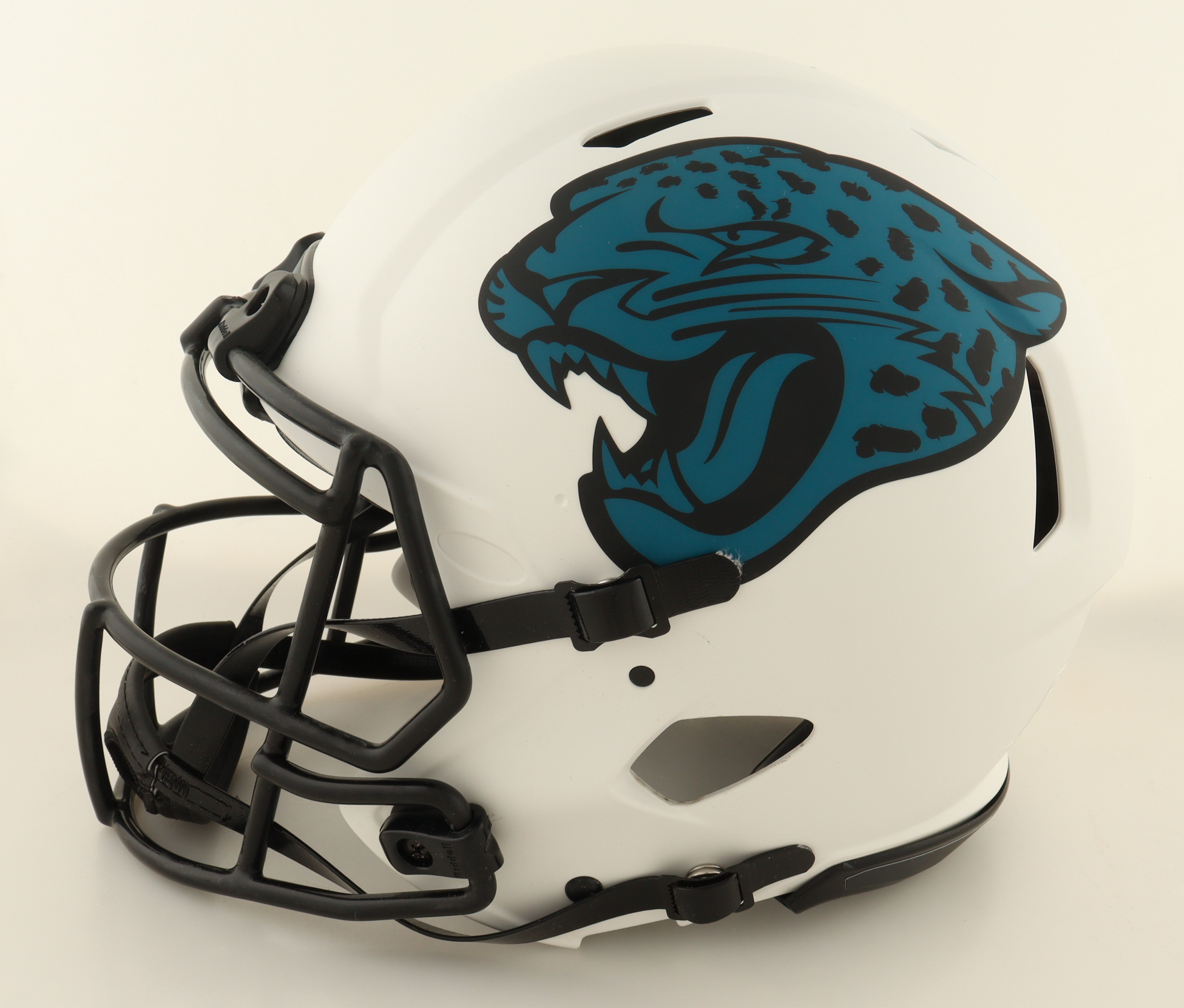 Travon Walker Signed Jaguars Full-Size Authentic On-Field Lunar Eclipse Alternate Speed Helmet Inscribed "'22 1st Pick" (Beckett) at PristineAuction.com Travon Walker Signed Jaguars Full-Size Authentic On-Field Lunar Eclipse Alternate Speed Helmet Inscribed "'22 1st Pick" (Beckett) at PristineAuction.com