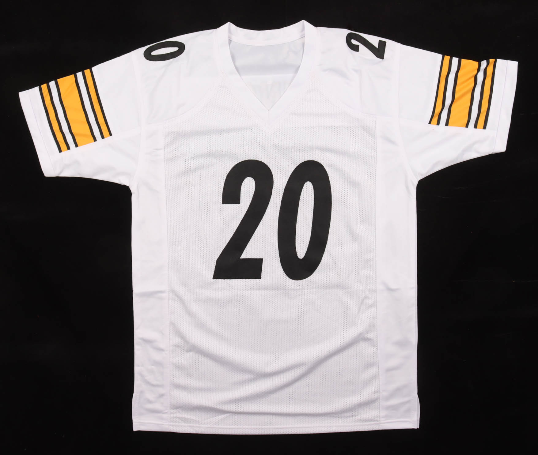 Kaleb Johnson Signed Jersey (Beckett & Prova) at PristineAuction.com Kaleb Johnson Signed Jersey (Beckett & Prova) at PristineAuction.com