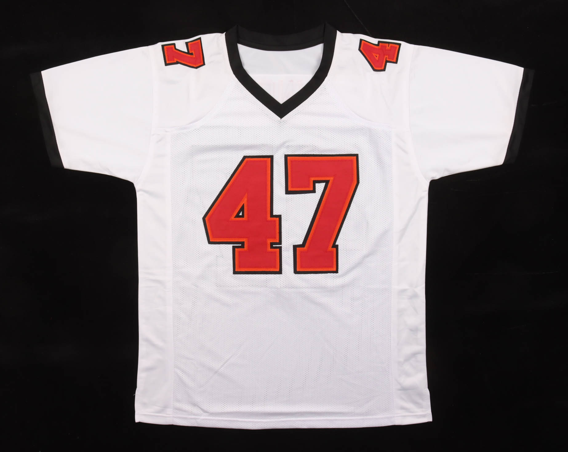 John Lynch Signed Jersey (Beckett) at PristineAuction.com John Lynch Signed Jersey (Beckett) at PristineAuction.com