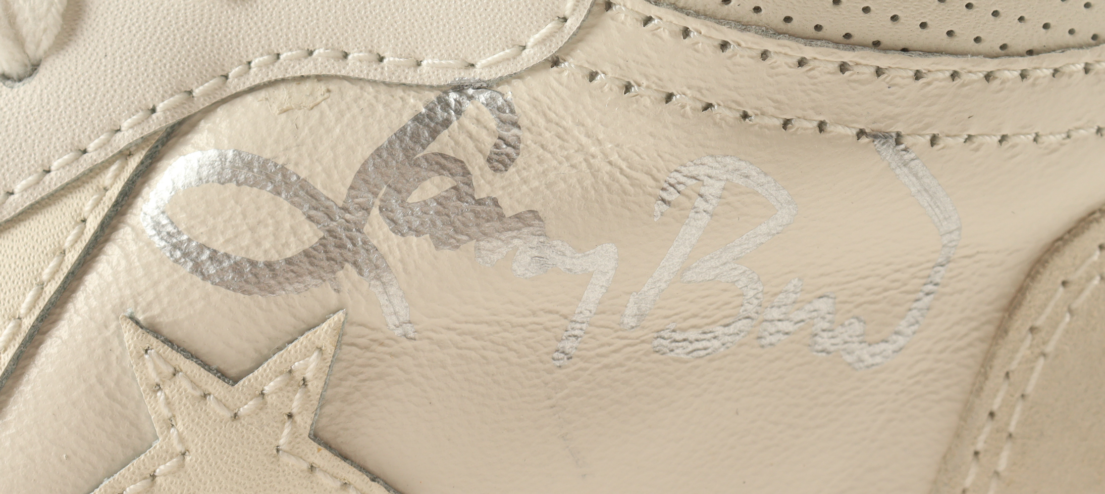 Larry Bird Signed Converse All-Star White Leather Basketball Shoe With Stat Plaque Display Stand (PSA) at PristineAuction.com Larry Bird Signed Converse All-Star White Leather Basketball Shoe With Stat Plaque Display Stand (PSA) at PristineAuction.com