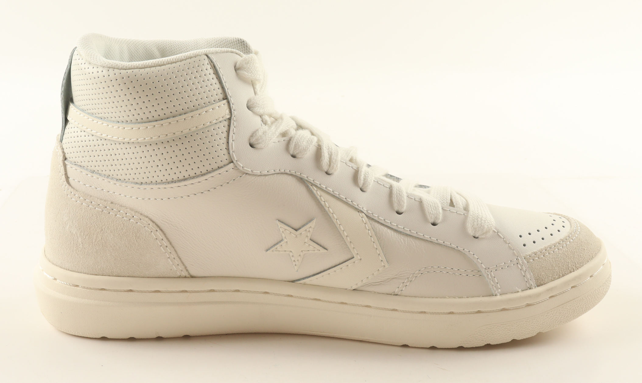 Larry Bird Signed Converse All-Star White Leather Basketball Shoe With Stat Plaque Display Stand (PSA) at PristineAuction.com Larry Bird Signed Converse All-Star White Leather Basketball Shoe With Stat Plaque Display Stand (PSA) at PristineAuction.com