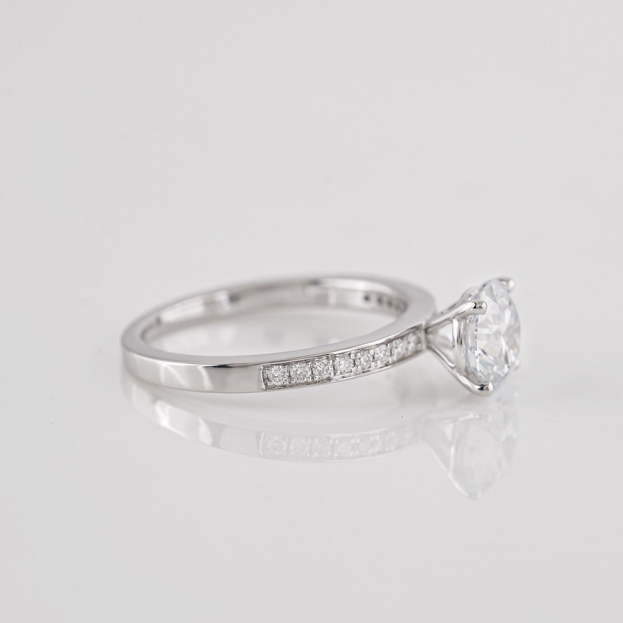 1.38 CTW Lab Grown Diamonds Ring Mounted In Sterling Silver E-F, VVS2 | Estimated Retail Value: $4,115 at PristineAuction.com 1.38 CTW Lab Grown Diamonds Ring Mounted In Sterling Silver E-F, VVS2 | Estimated Retail Value: $4,115 at PristineAuction.com