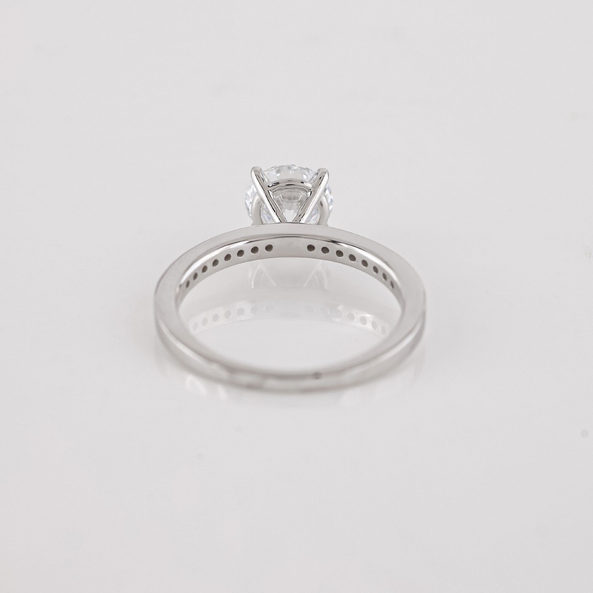 1.38 CTW Lab Grown Diamonds Ring Mounted In Sterling Silver E-F, VVS2 | Estimated Retail Value: $4,115 at PristineAuction.com 1.38 CTW Lab Grown Diamonds Ring Mounted In Sterling Silver E-F, VVS2 | Estimated Retail Value: $4,115 at PristineAuction.com