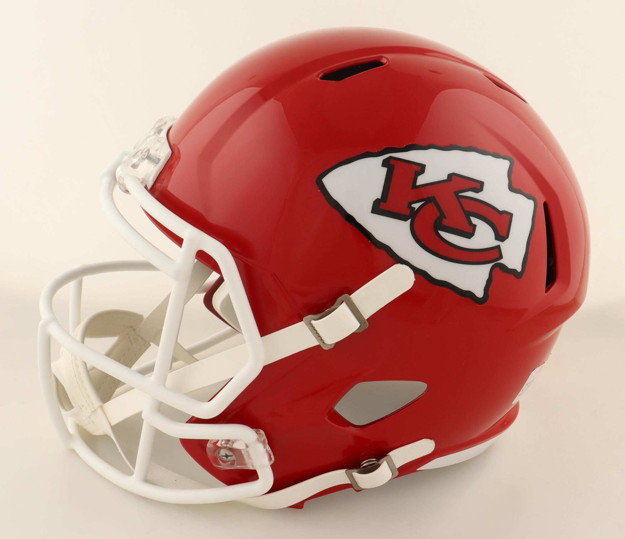 Jerick McKinnon Signed Chiefs Full-Size Speed Helmet Inscribed "Back to Back Champs" (Beckett) at PristineAuction.com Jerick McKinnon Signed Chiefs Full-Size Speed Helmet Inscribed "Back to Back Champs" (Beckett) at PristineAuction.com