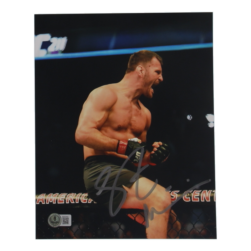 Stipe Miocic Signed UFC 8x10 Photo (Beckett) at PristineAuction.com Stipe Miocic Signed UFC 8x10 Photo (Beckett) at PristineAuction.com