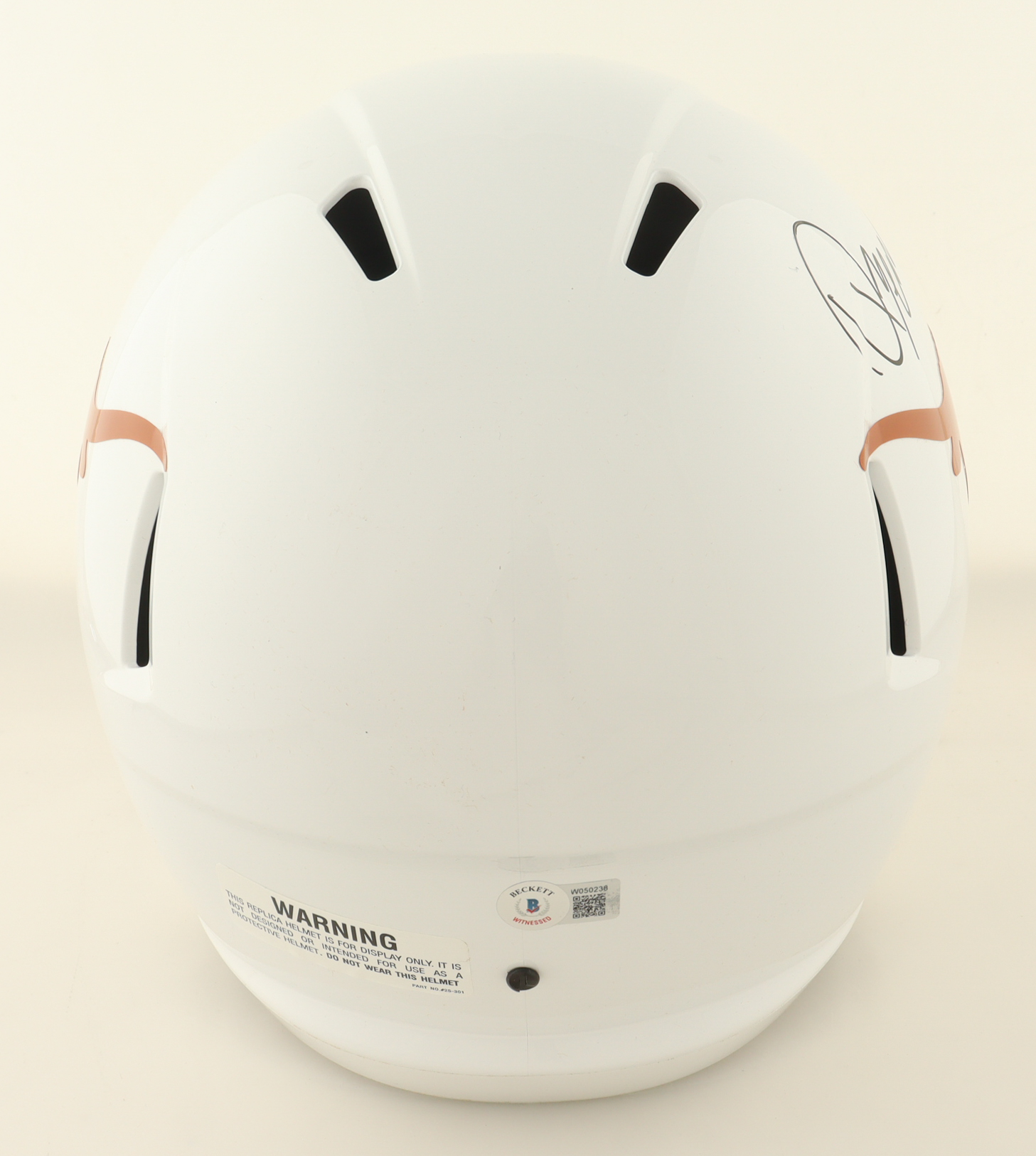 Quinn Ewers Signed Texas Longhorns Full-Size Speed Helmet (Beckett) at PristineAuction.com Quinn Ewers Signed Texas Longhorns Full-Size Speed Helmet (Beckett) at PristineAuction.com