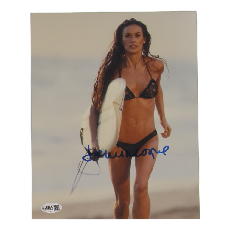 Demi Moore Signed "Charlie's Angels: Full Throttle" 8x10 Photo (JSA) at PristineAuction.com Demi Moore Signed "Charlie's Angels: Full Throttle" 8x10 Photo (JSA) at PristineAuction.com