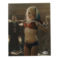 Margot Robbie Signed "Suicide Squad" 8x10 Photo (JSA) at PristineAuction.com