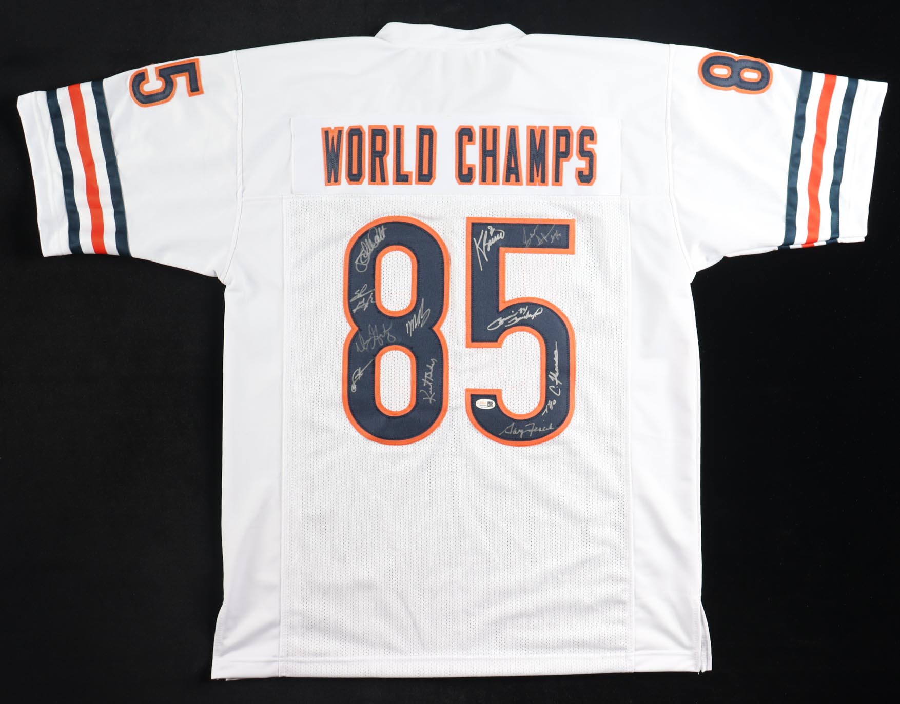 1985 Bears World Champions Jersey Team-Signed by (12) with Mike Singletary, Willlie Gault, Shaun Gayle, Stefan Humphries (JSA) at PristineAuction.com 1985 Bears World Champions Jersey Team-Signed by (12) with Mike Singletary, Willlie Gault, Shaun Gayle, Stefan Humphries (JSA) at PristineAuction.com