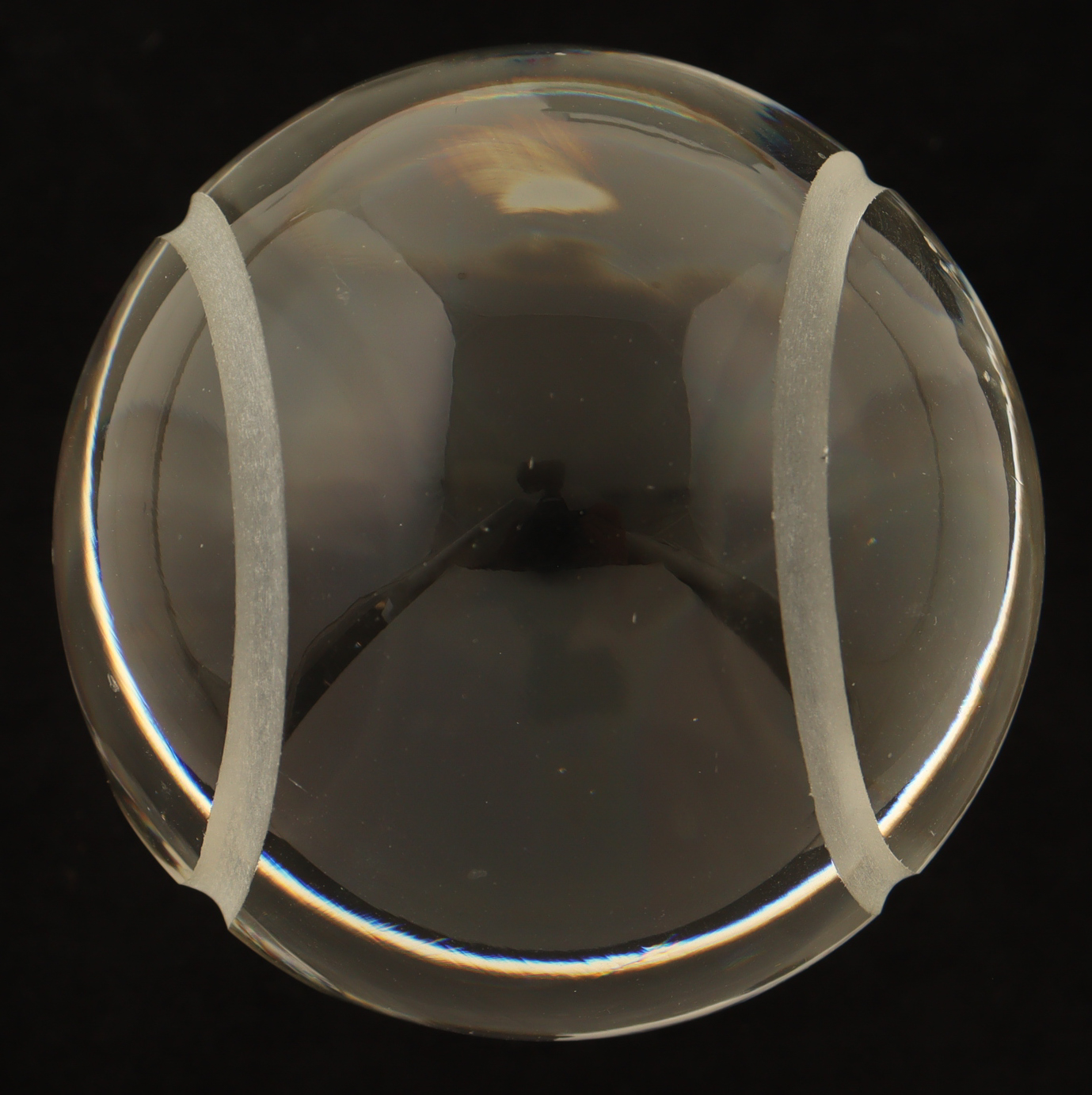 Tiffany & Co Crystal Baseball with Display Case at PristineAuction.com Tiffany & Co Crystal Baseball with Display Case at PristineAuction.com