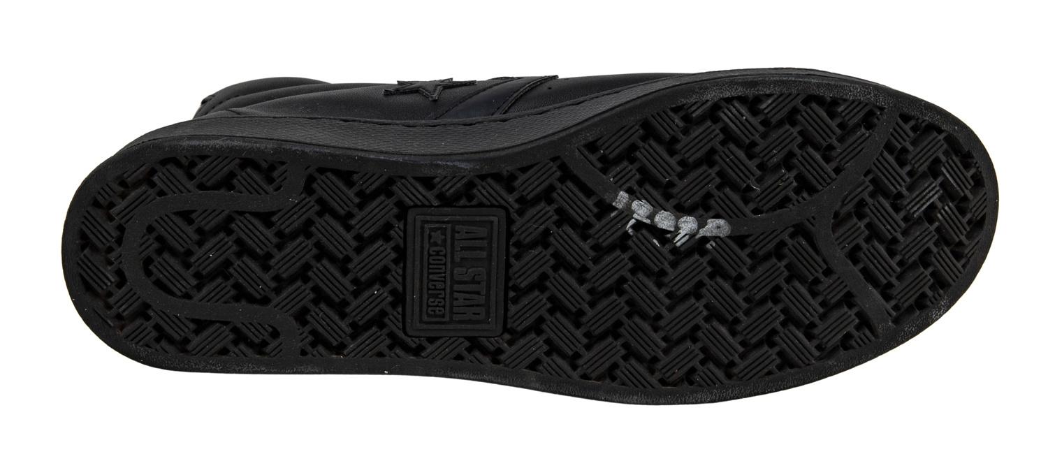 Magic Johnson & Larry Bird Signed Set of (2) Converse Basketball Shoes (Beckett & PSA) at PristineAuction.com Magic Johnson & Larry Bird Signed Set of (2) Converse Basketball Shoes (Beckett & PSA) at PristineAuction.com