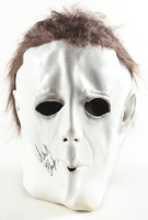 Nick Castle Signed "Halloween" Mask (JSA) at PristineAuction.com