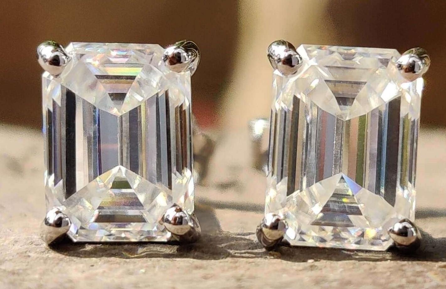 New 2.07 Carats Lab Grown Diamond Stud Earrings D, VVS2 | Estimated Retail Value: $4,800 (UGL & IGI Certs) at PristineAuction.com New 2.07 Carats Lab Grown Diamond Stud Earrings D, VVS2 | Estimated Retail Value: $4,800 (UGL & IGI Certs) at PristineAuction.com