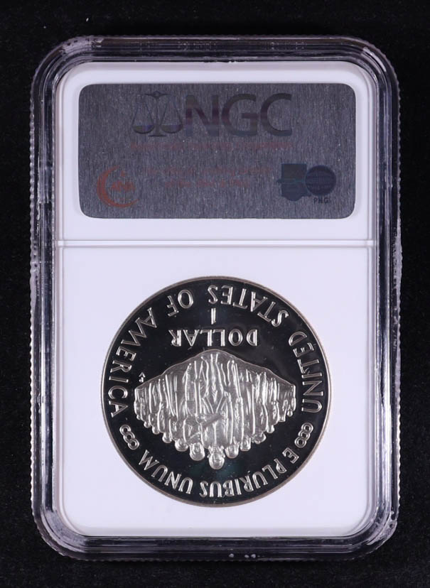 1987-S U.S. Constitution Commemorative Silver $1 Dollar (NGC PF69 ULTRA CAMEO) at PristineAuction.com 1987-S U.S. Constitution Commemorative Silver $1 Dollar (NGC PF69 ULTRA CAMEO) at PristineAuction.com