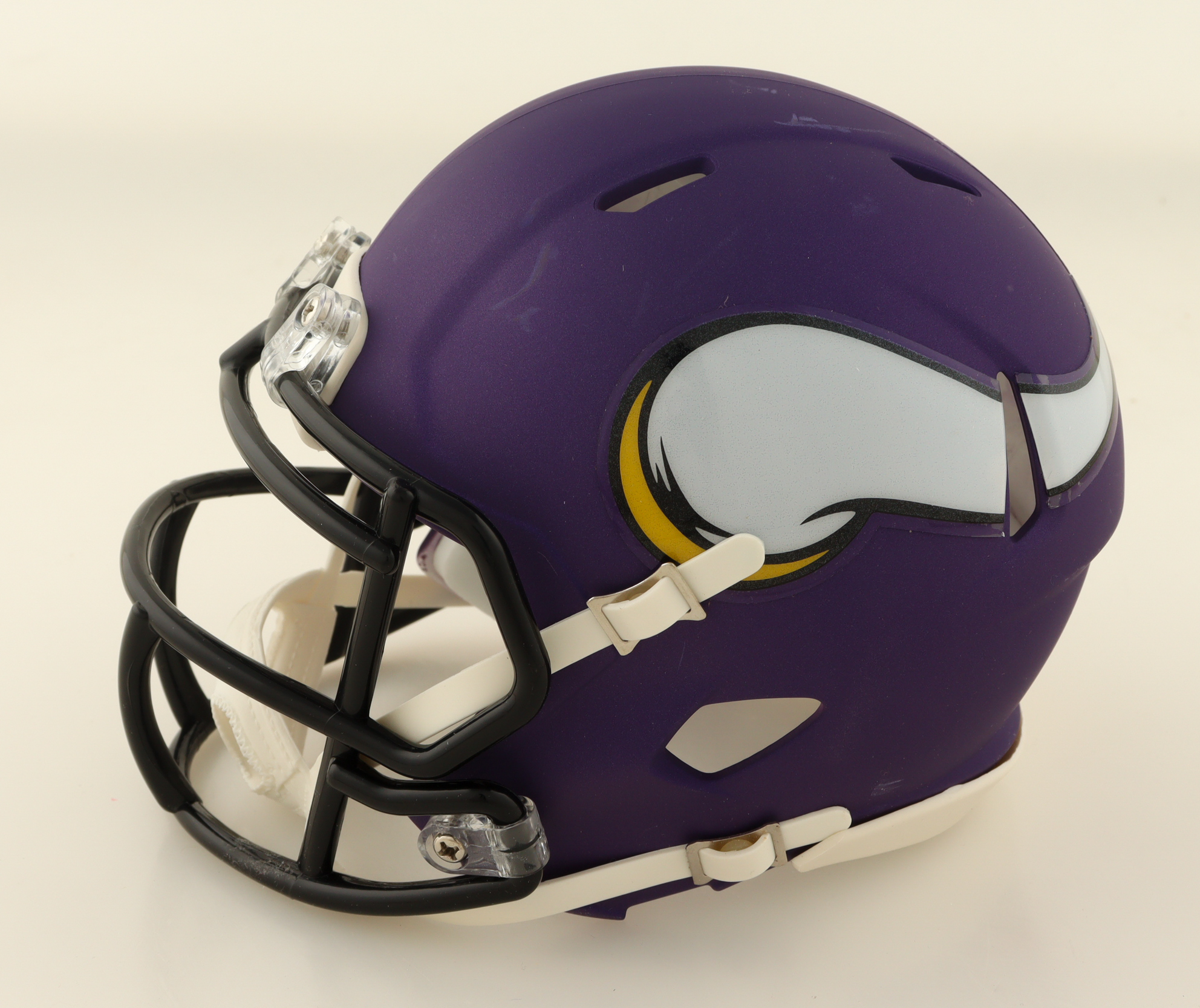 Alexander Mattison Signed Vikings Speed Mini Helmet (PlayersInk) at PristineAuction.com Alexander Mattison Signed Vikings Speed Mini Helmet (PlayersInk) at PristineAuction.com