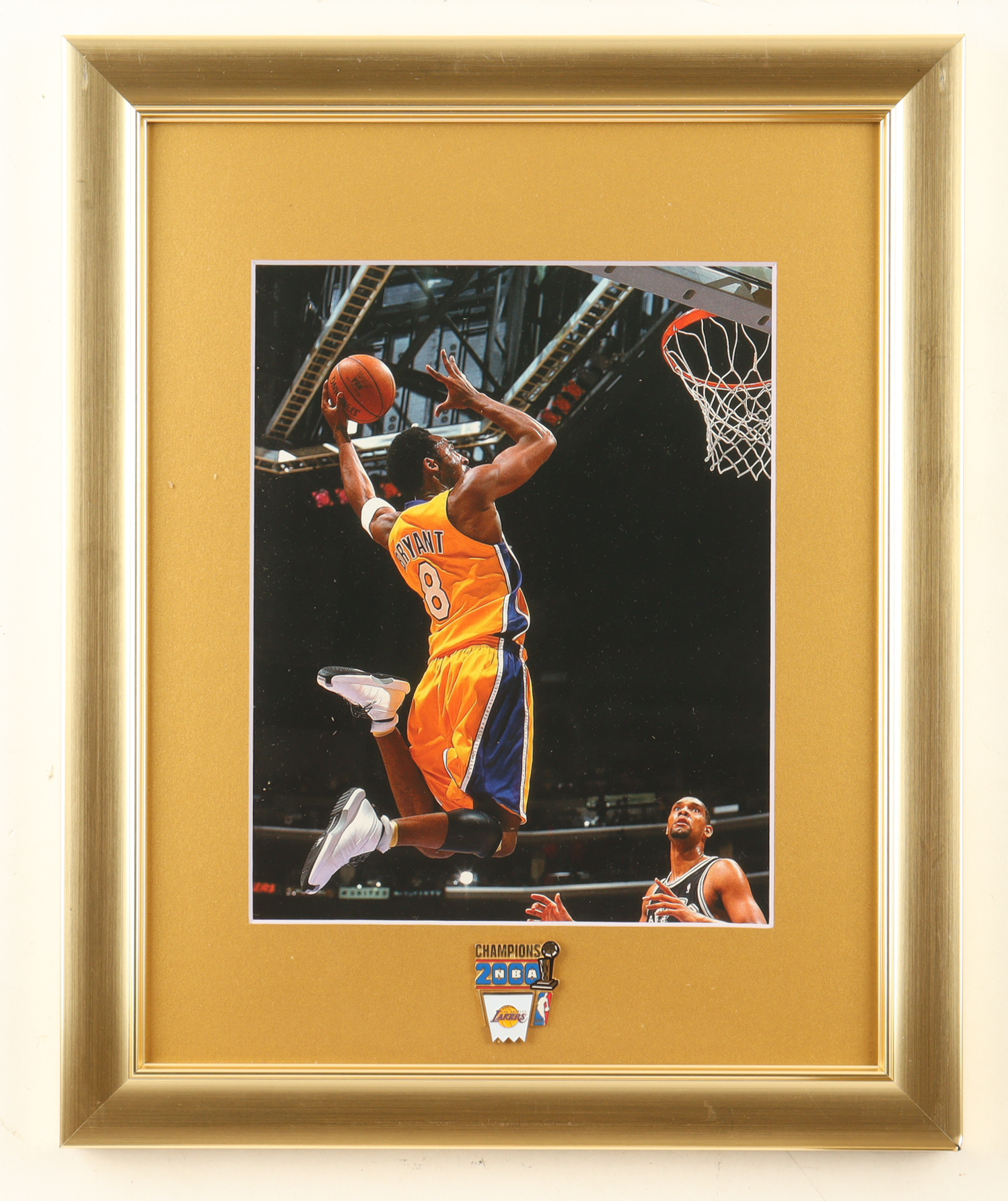 Kobe Bryant "Slam Dunk" Custom Framed Photo Display with Lakers Pin at PristineAuction.com Kobe Bryant "Slam Dunk" Custom Framed Photo Display with Lakers Pin at PristineAuction.com