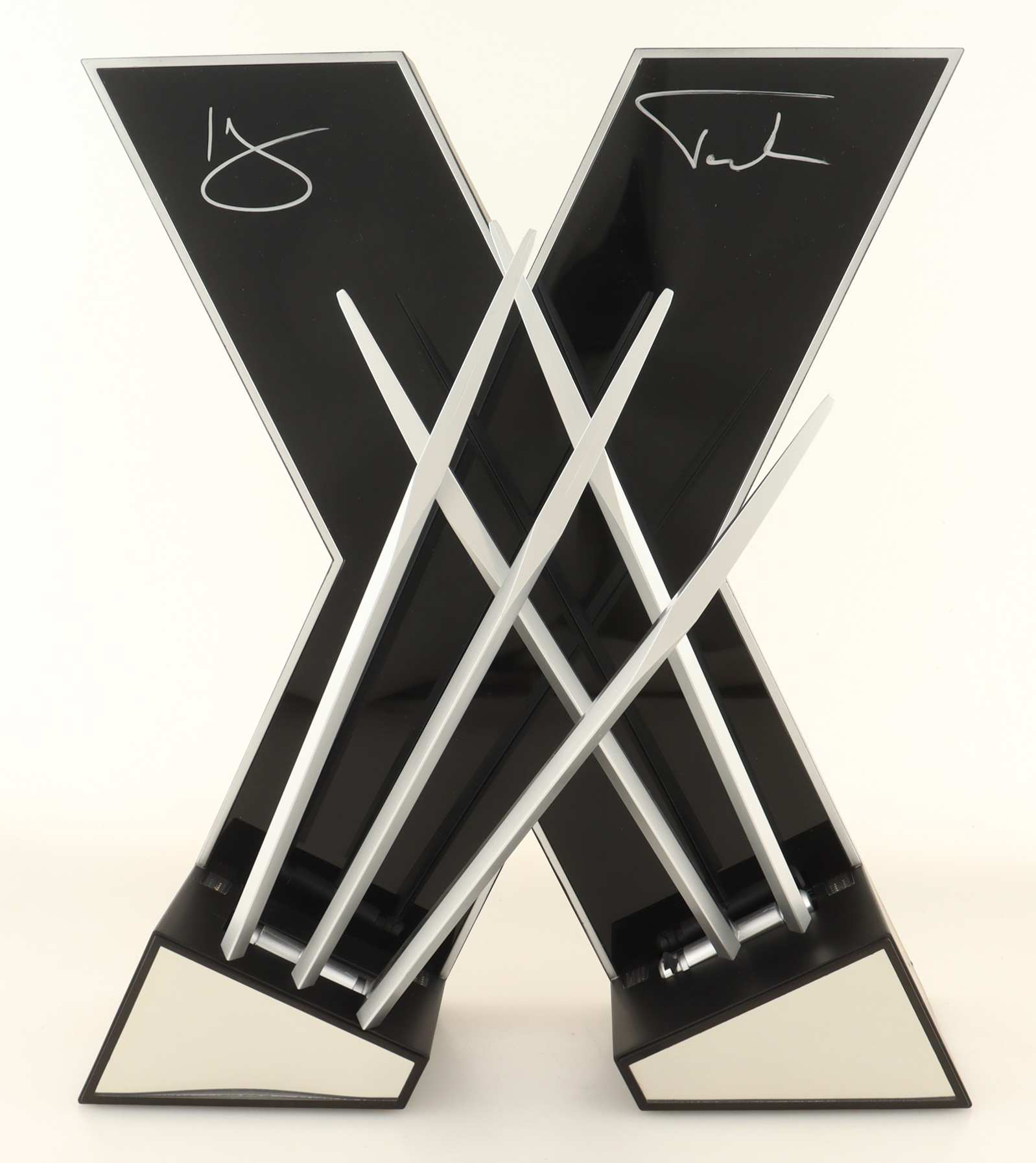 Hugh Jackman Signed "The Wolverine" Collectible Claws Light Display (Celebrity Authentics) at PristineAuction.com Hugh Jackman Signed "The Wolverine" Collectible Claws Light Display (Celebrity Authentics) at PristineAuction.com