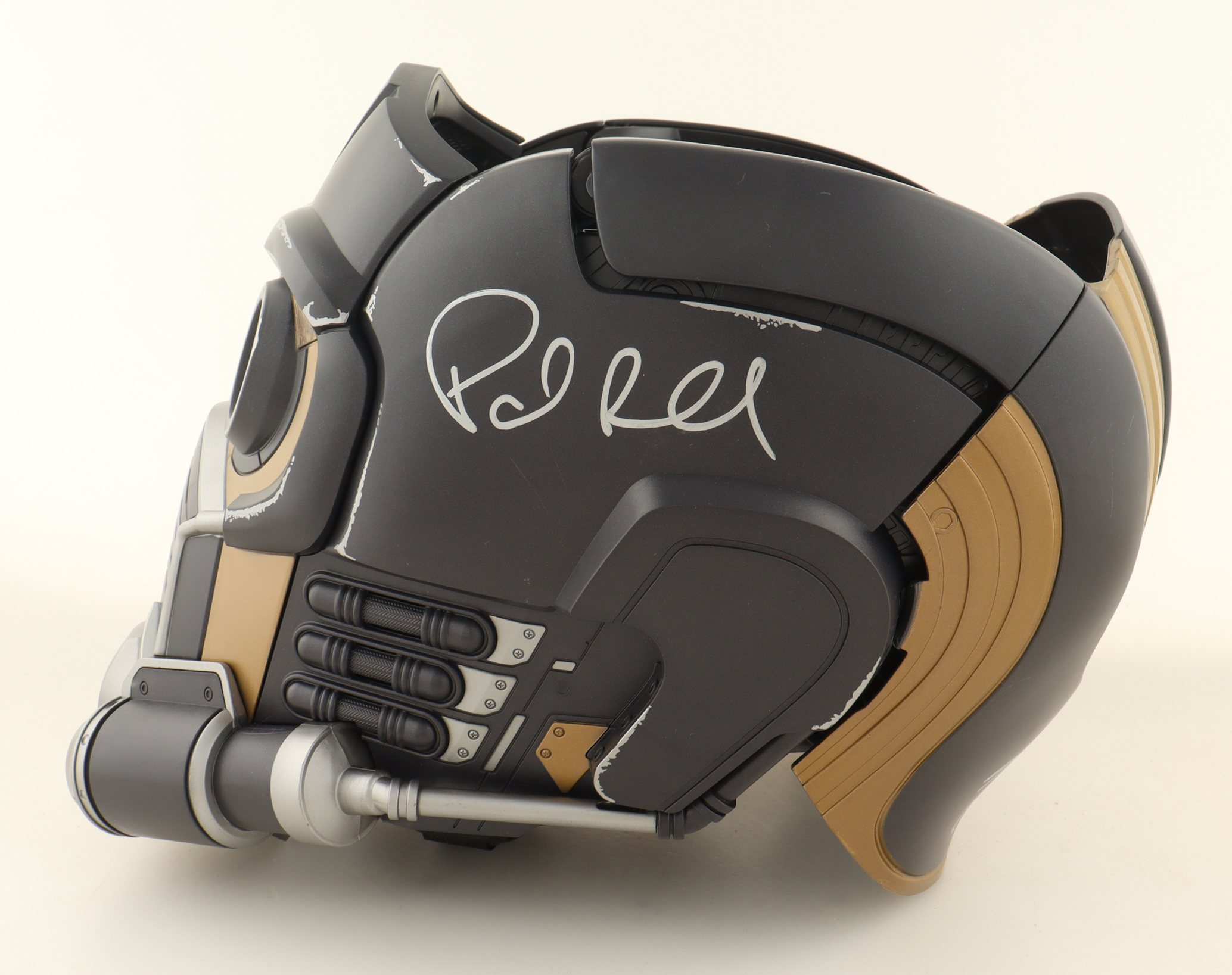 The Avengers | "Guardians of the Galaxy" Marvel Legends Star-Lord Electronic Helmet Signed by (4) with Samuel L. Jackson, Paul Rudd (Celebrity Authentics) at PristineAuction.com The Avengers | "Guardians of the Galaxy" Marvel Legends Star-Lord Electronic Helmet Signed by (4) with Samuel L. Jackson, Paul Rudd (Celebrity Authentics) at PristineAuction.com