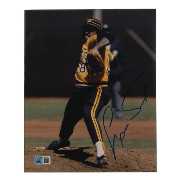 Luis Tiant Signed Pirates 8x10 Photo (Beckett) at PristineAuction.com Luis Tiant Signed Pirates 8x10 Photo (Beckett) at PristineAuction.com