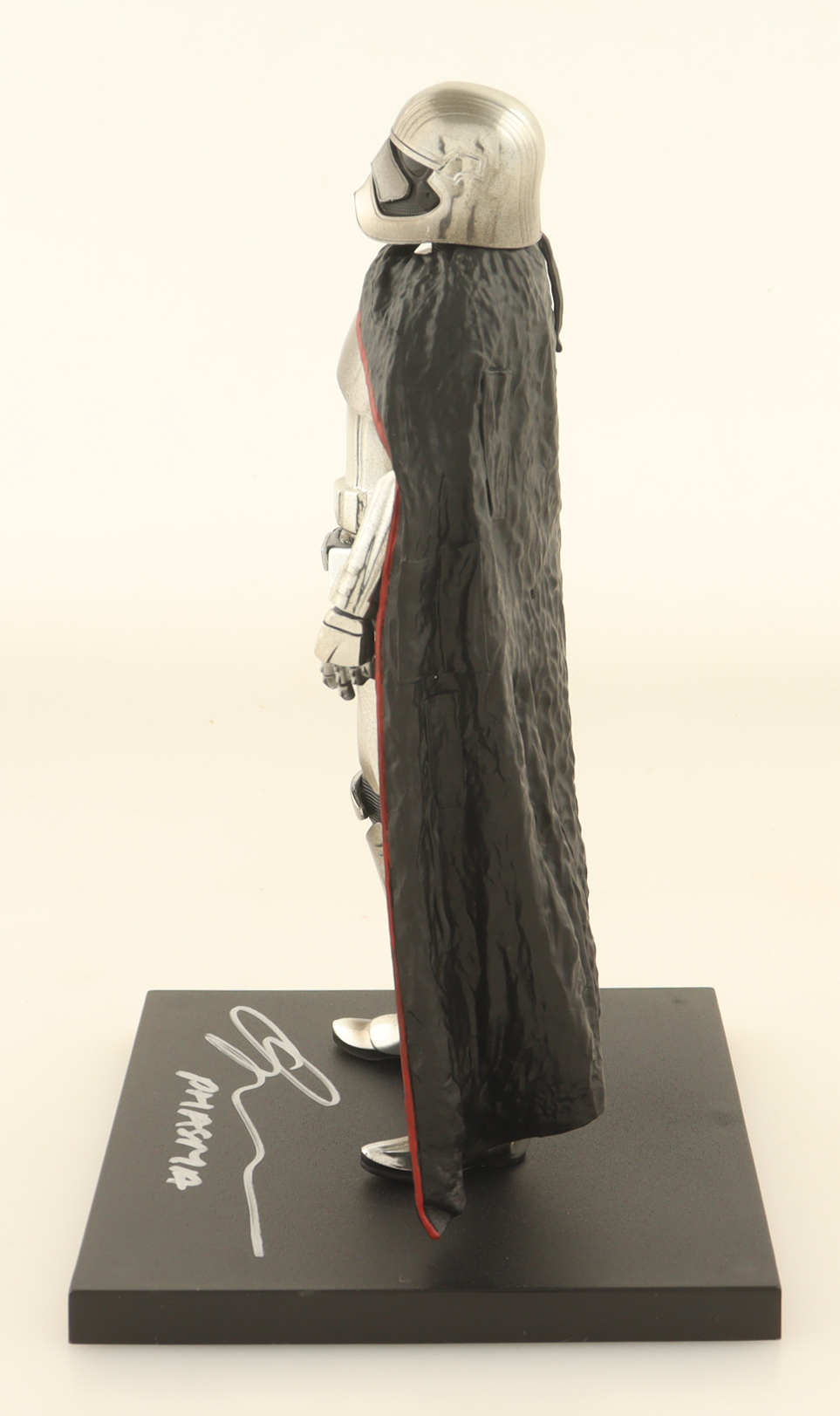 Gwendoline Christie Signed "Star Wars" Captain Phasma 1:10 Scale ArtFx+ Figure Inscribed "Phasma" (Celebrity Authentics) at PristineAuction.com Gwendoline Christie Signed "Star Wars" Captain Phasma 1:10 Scale ArtFx+ Figure Inscribed "Phasma" (Celebrity Authentics) at PristineAuction.com