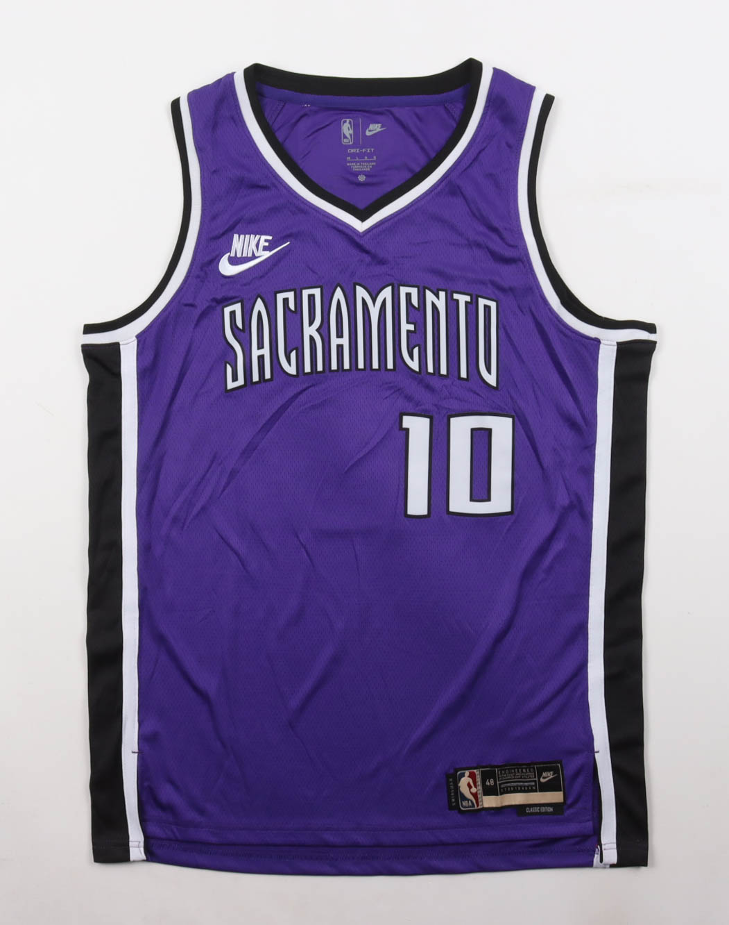 DeMar DeRozan Signed Kings Nike Authentic Jersey (JSA) at PristineAuction.com DeMar DeRozan Signed Kings Nike Authentic Jersey (JSA) at PristineAuction.com