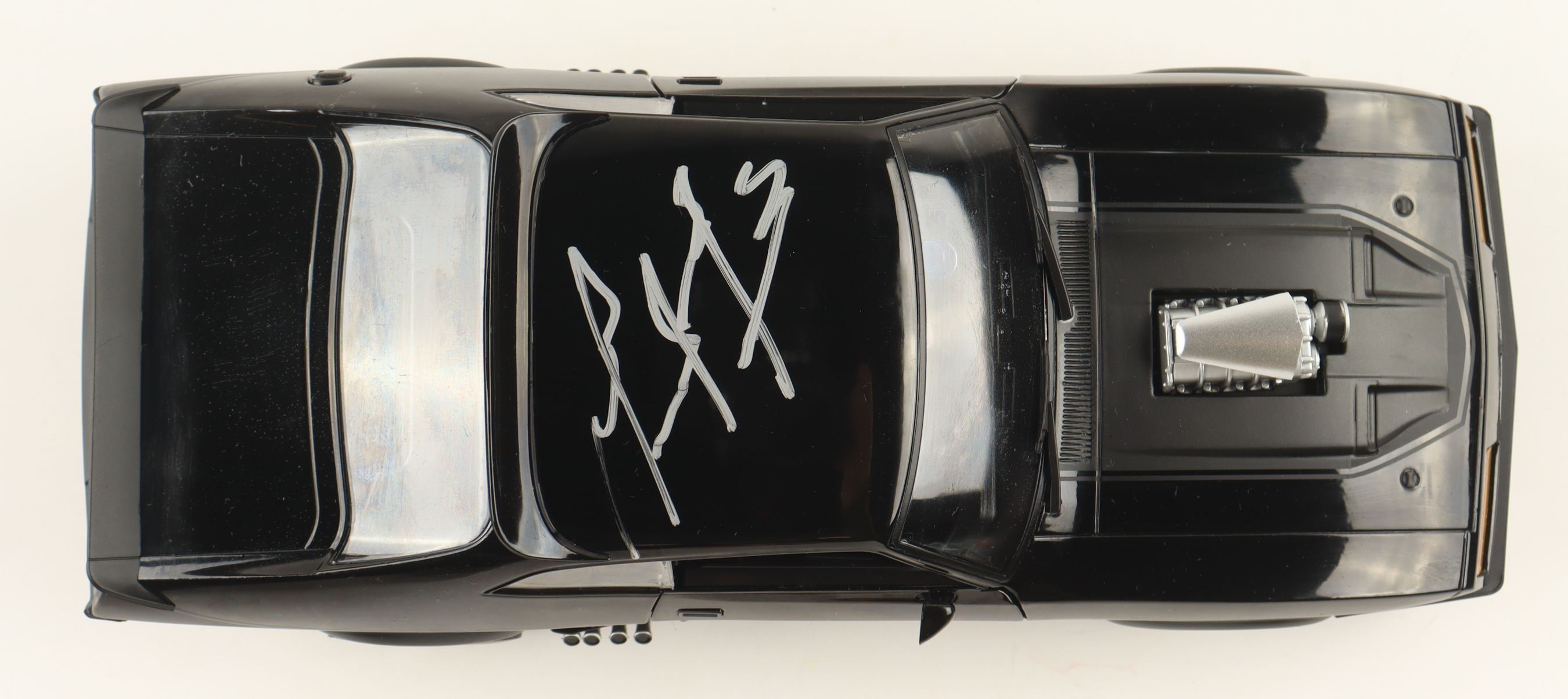 Mel Gibson Signed "Mad Max" 1973 Ford Falcon X8 1:18 Scale Die-Cast Car (Celebrity Authentics) at PristineAuction.com Mel Gibson Signed "Mad Max" 1973 Ford Falcon X8 1:18 Scale Die-Cast Car (Celebrity Authentics) at PristineAuction.com