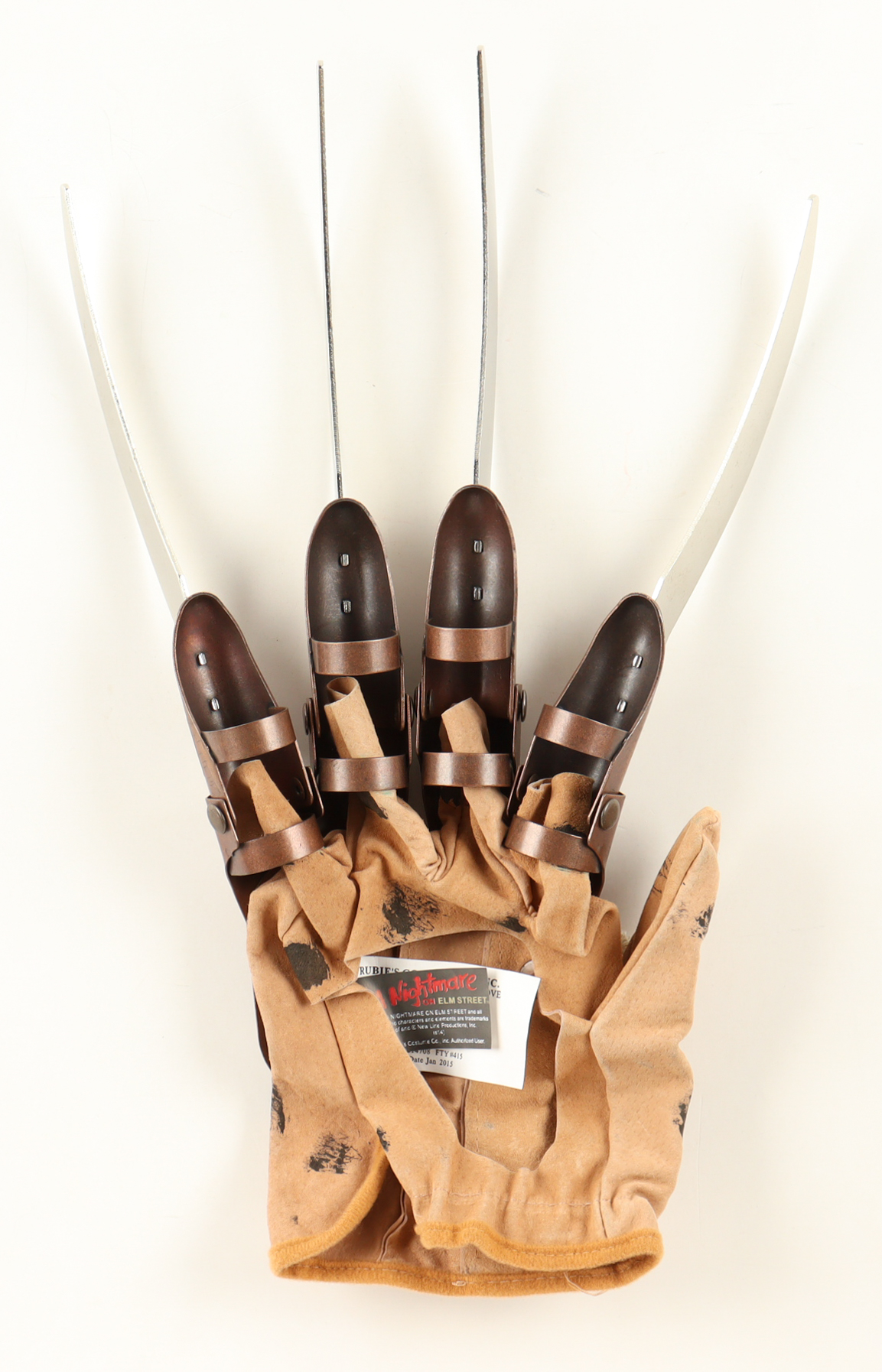 A Nightmare on Elm Street | Freddy Kreuger Glove Cast-Signed by (4) with Robert Englund, Heather Langenkamp (Celebrity Authentics) at PristineAuction.com A Nightmare on Elm Street | Freddy Kreuger Glove Cast-Signed by (4) with Robert Englund, Heather Langenkamp (Celebrity Authentics) at PristineAuction.com