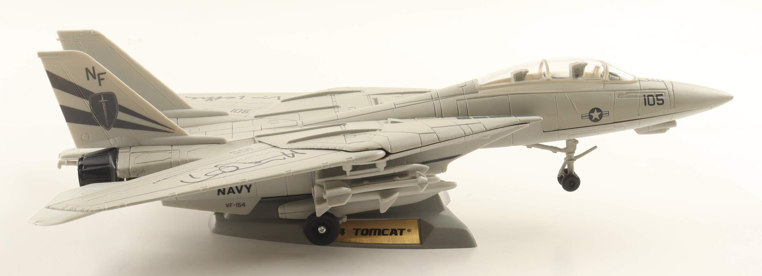 Val Kilmer, Tom Skerritt, & James Tolkan Signed "Top Gun" Sky Wings F-14 Tomcat 1:48 Scale Model (Celebrity Authentics) at PristineAuction.com Val Kilmer, Tom Skerritt, & James Tolkan Signed "Top Gun" Sky Wings F-14 Tomcat 1:48 Scale Model (Celebrity Authentics) at PristineAuction.com