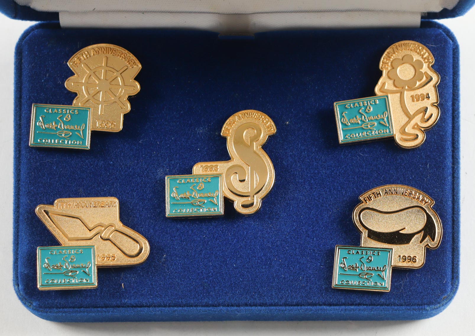 Disney Classics Vintage Gold Pin Set in Blue Felt Original Disney Box at PristineAuction.com Disney Classics Vintage Gold Pin Set in Blue Felt Original Disney Box at PristineAuction.com