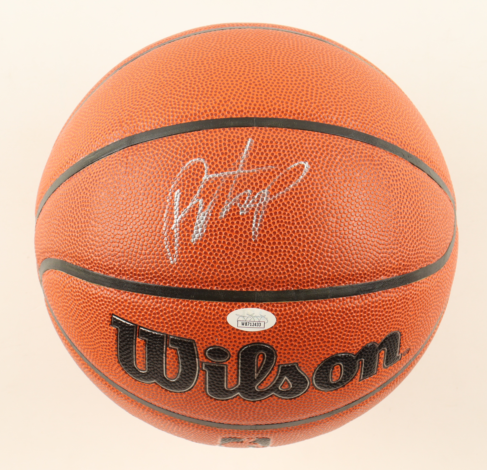 Payton Pritchard Signed NBA Basketball (JSA) at PristineAuction.com Payton Pritchard Signed NBA Basketball (JSA) at PristineAuction.com