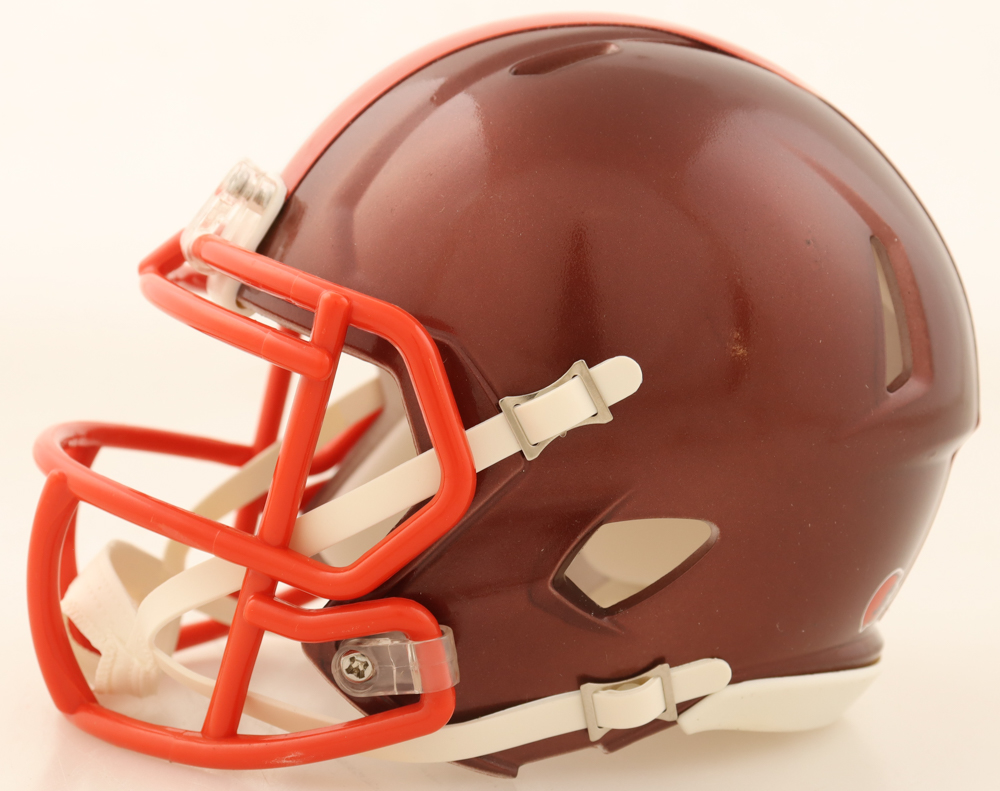Myles Garrett Signed Browns Flash Alternate Speed Mini Helmet (Beckett) at PristineAuction.com Myles Garrett Signed Browns Flash Alternate Speed Mini Helmet (Beckett) at PristineAuction.com