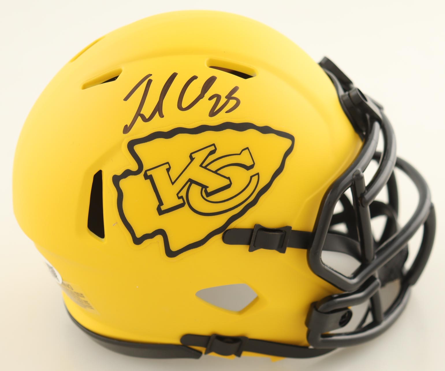 Jamaal Charles Signed Chiefs Rave Alternate Speed Mini Helmet (JSA) at PristineAuction.com Jamaal Charles Signed Chiefs Rave Alternate Speed Mini Helmet (JSA) at PristineAuction.com