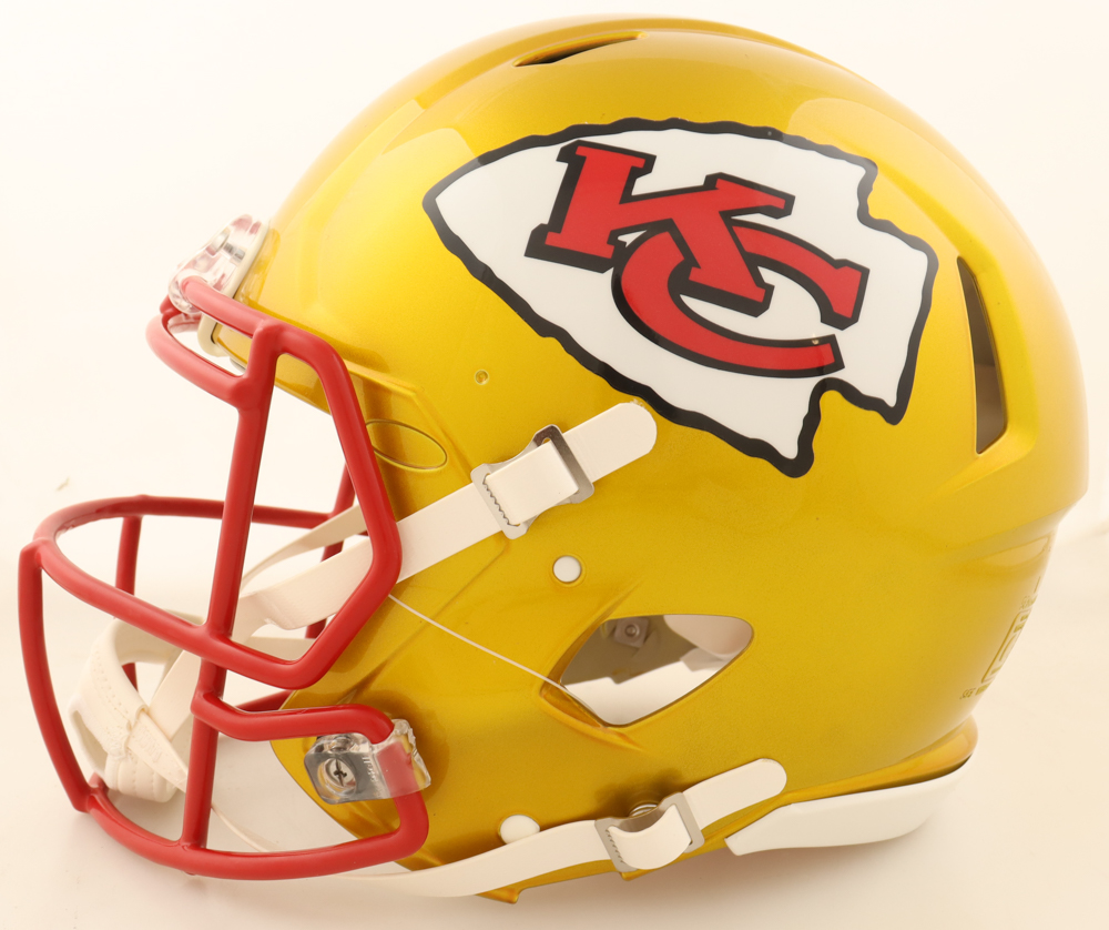 Dwayne Bowe Signed Chiefs Full-Size Authentic On-Field Flash Alternate Speed Helmet (JSA) at PristineAuction.com Dwayne Bowe Signed Chiefs Full-Size Authentic On-Field Flash Alternate Speed Helmet (JSA) at PristineAuction.com