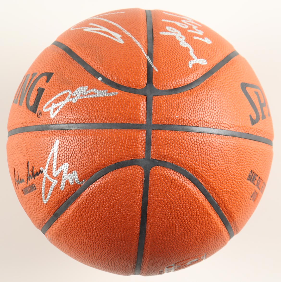 2013 Spurs Official NBA Game Ball Team-Signed By (11) Tim Duncan, Danny Green, Gregg Popovich and Manu Ginobili with Display Case (Beckett) at PristineAuction.com 2013 Spurs Official NBA Game Ball Team-Signed By (11) Tim Duncan, Danny Green, Gregg Popovich and Manu Ginobili with Display Case (Beckett) at PristineAuction.com