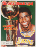 Magic Johnson Signed 1980 Sports Illustrated Magazine (Beckett) at PristineAuction.com
